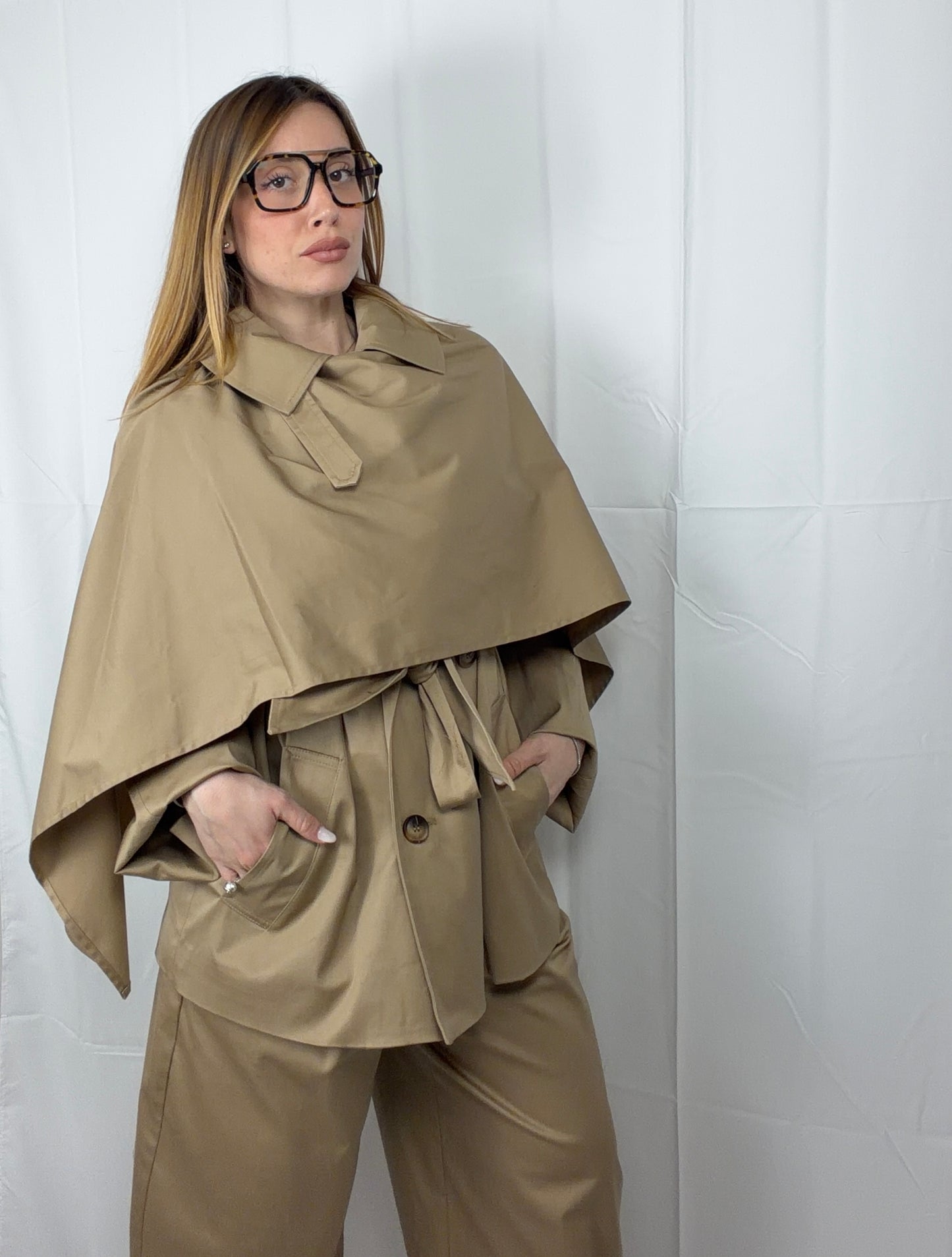 Trench con Sciarpa