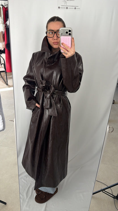 Trench Mora