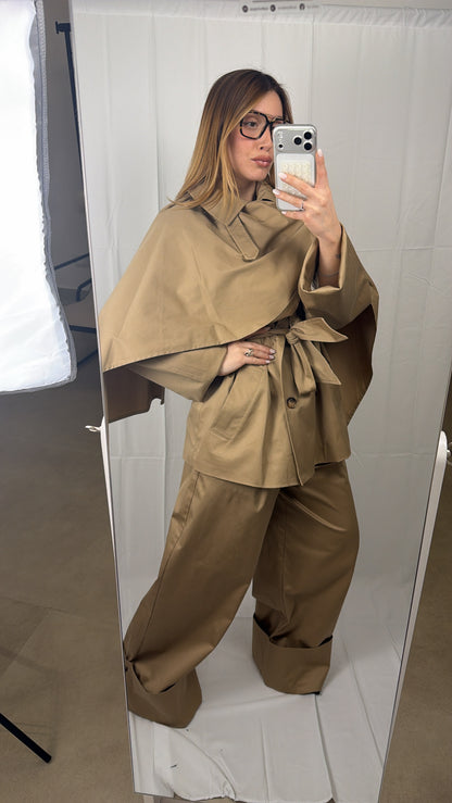 Trench con Sciarpa
